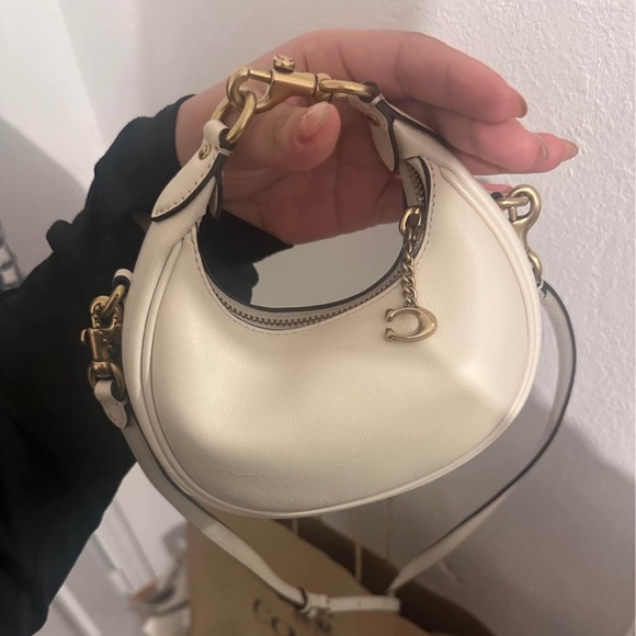 Like new coach bag - Picture 2 of 2